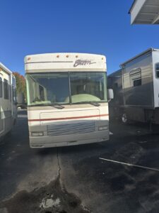 2000 Fleetwood Southwind 30 FT
