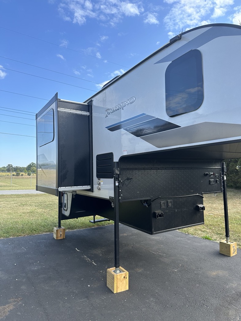 
								2023 Forest River Palmino Truck Camper full size HS-2902 Backpack full									