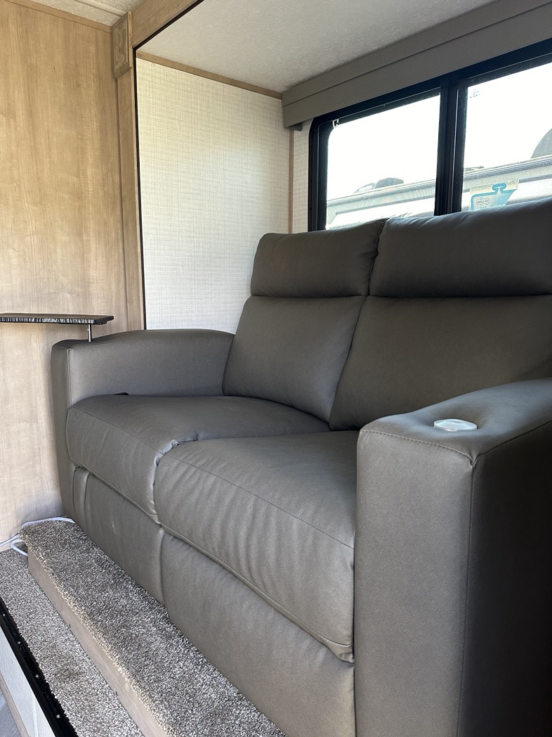
								2023 Forest River Palmino Truck Camper full size HS-2902 Backpack full									