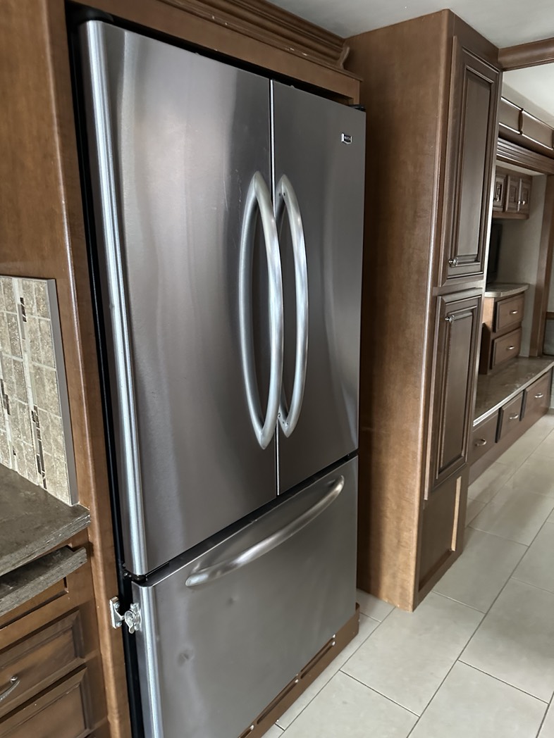 
								2011 Thor Tuscany full									